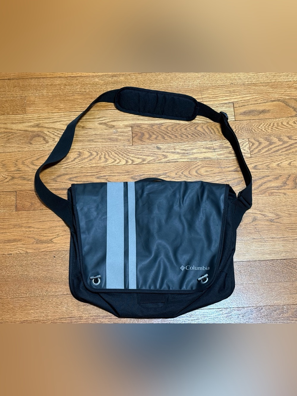 Y2K Columbia Unisex Black & Grey Crossbody Computer Messenger Bag (EUC)